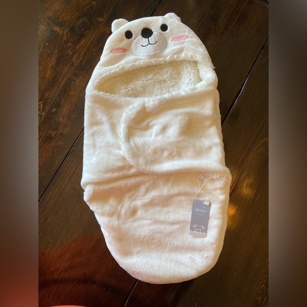 Soft & Plush Polar Bear Newborn Swaddle Wrap with Easy Closure for Babies 0-3 M